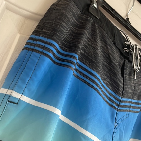 Goodfellow & Co Men’s Swim Shorts Size 30 - Picture 3 of 7